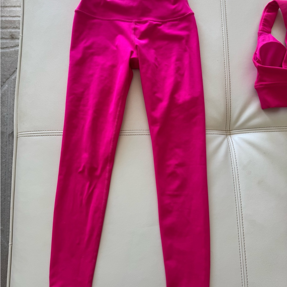 ALO Yoga Hot Pink Activewear Bra and Leggings - Picture 7 of 10